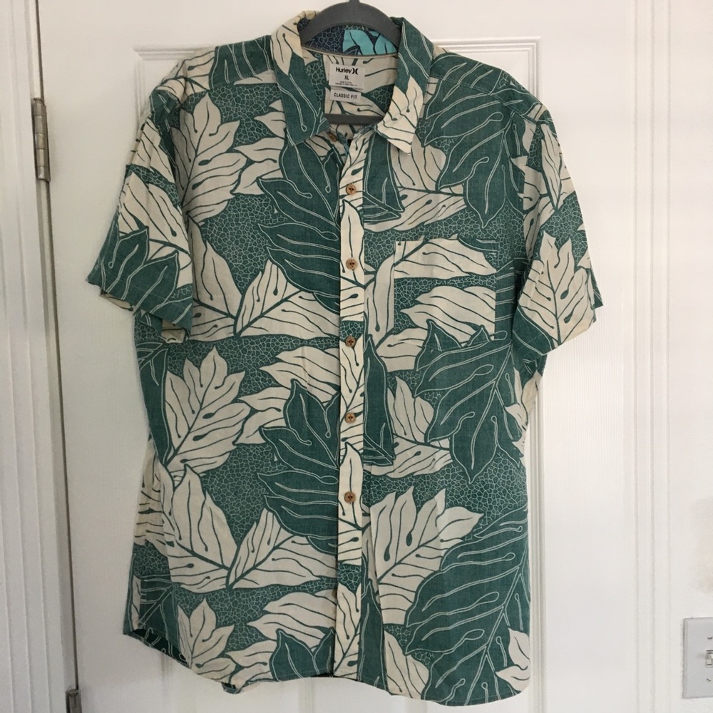 Hurley Hawaiian Button Down